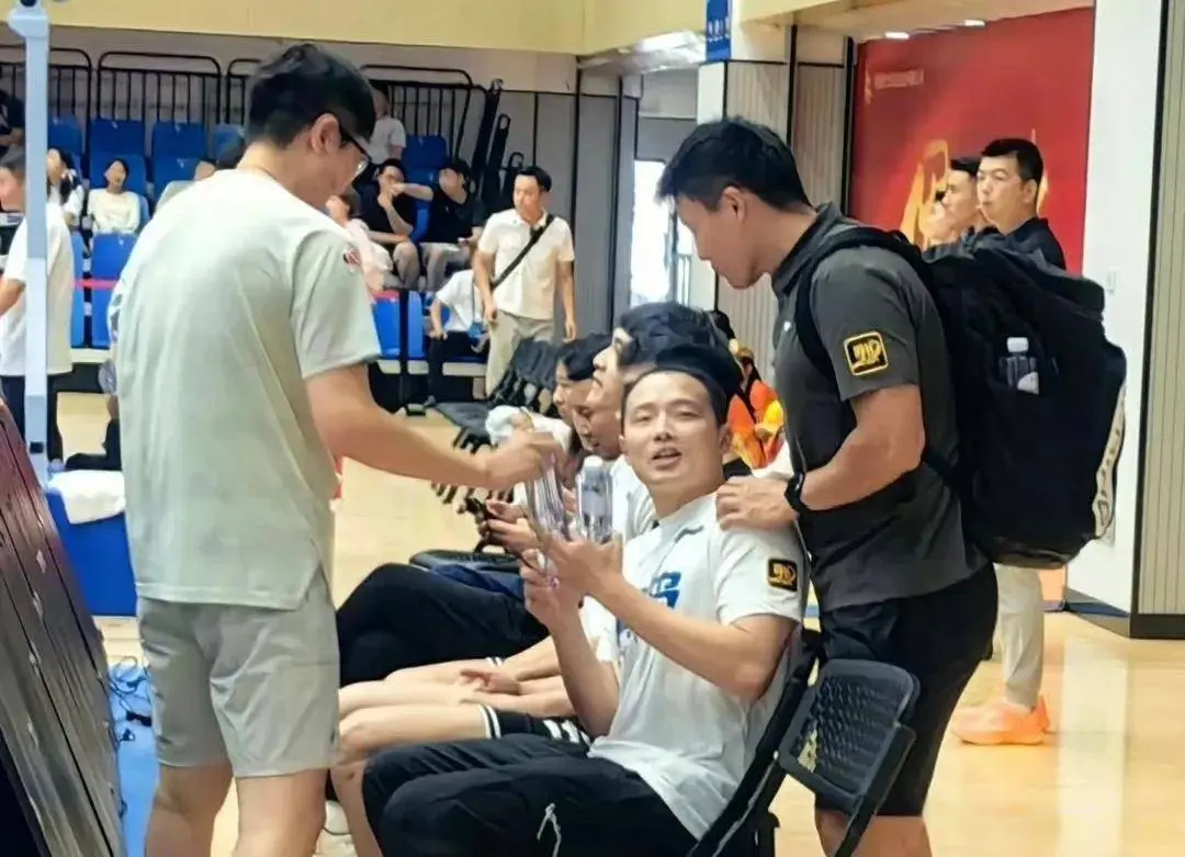 AA, 果在, https